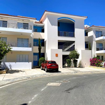 Domino Blue Apartment Paralímni Kültér fotó