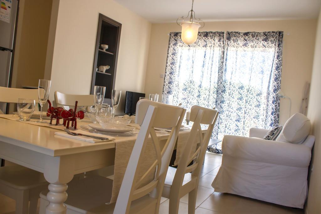 Domino Blue Apartment Paralímni Kültér fotó